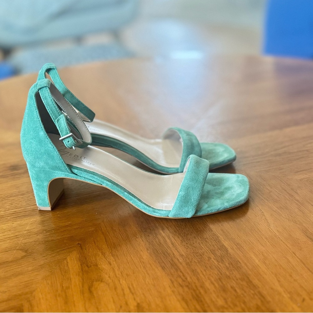 Naturalizer Green Suede Block Heels